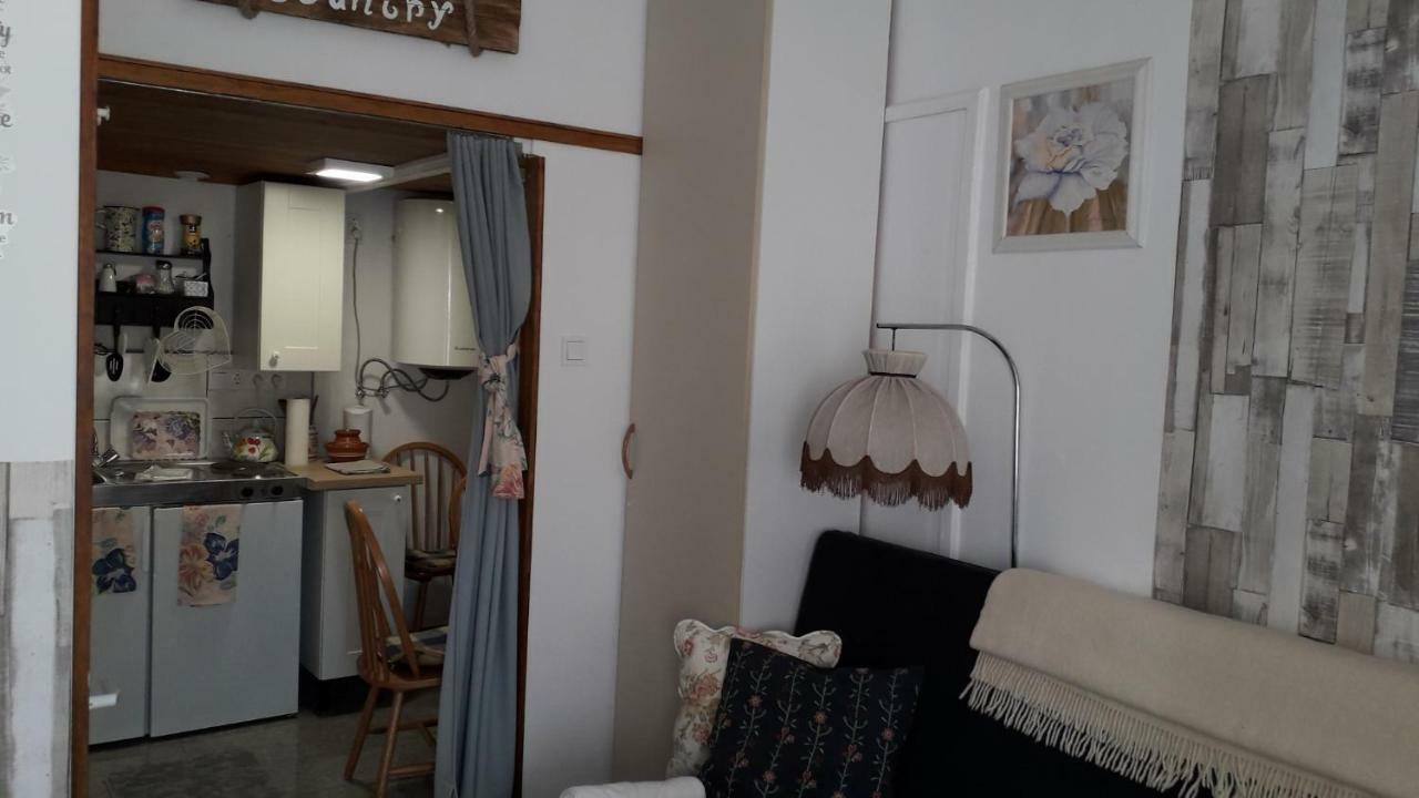 Hangulat Vendeghaz Apartmanok オロシュハーザ エクステリア 写真