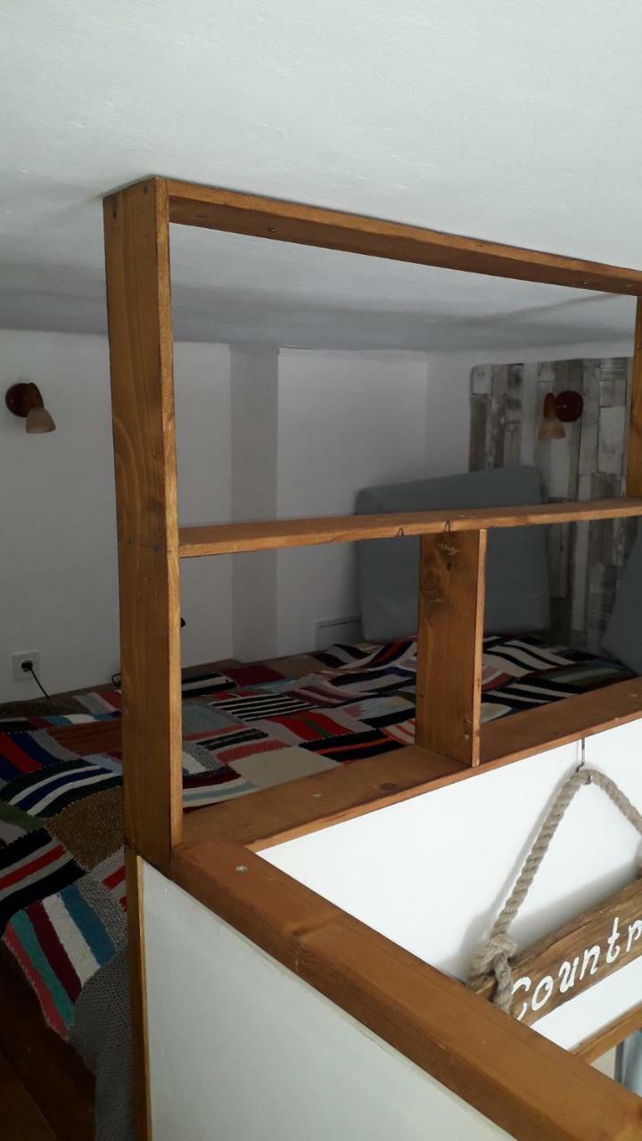 Hangulat Vendeghaz Apartmanok オロシュハーザ エクステリア 写真