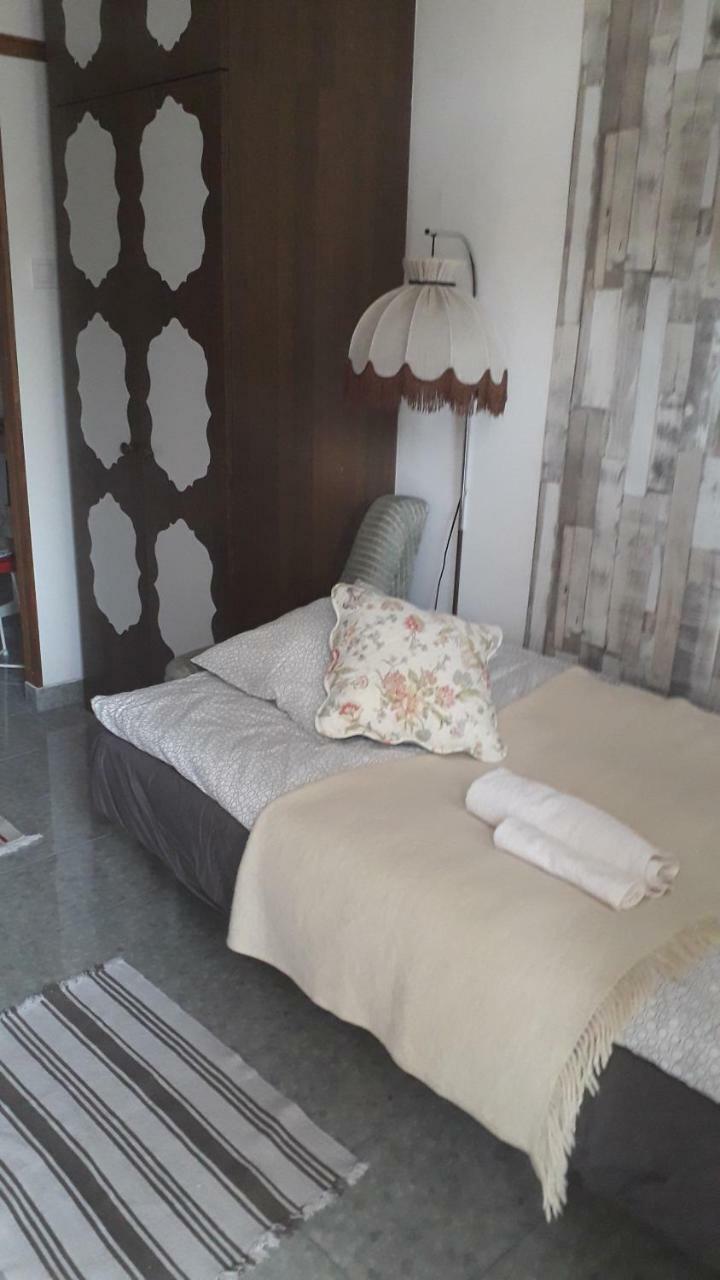 Hangulat Vendeghaz Apartmanok オロシュハーザ エクステリア 写真
